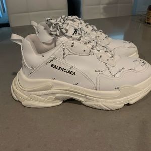 Balenciaga Mens Logo Sneakers